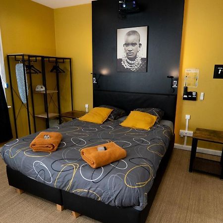 Capsule Premium balnéo&home cinema Valenciennes Extérieur photo