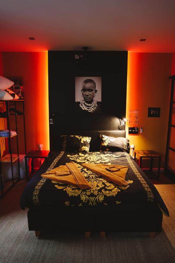 Capsule Premium balnéo&home cinema Valenciennes Extérieur photo